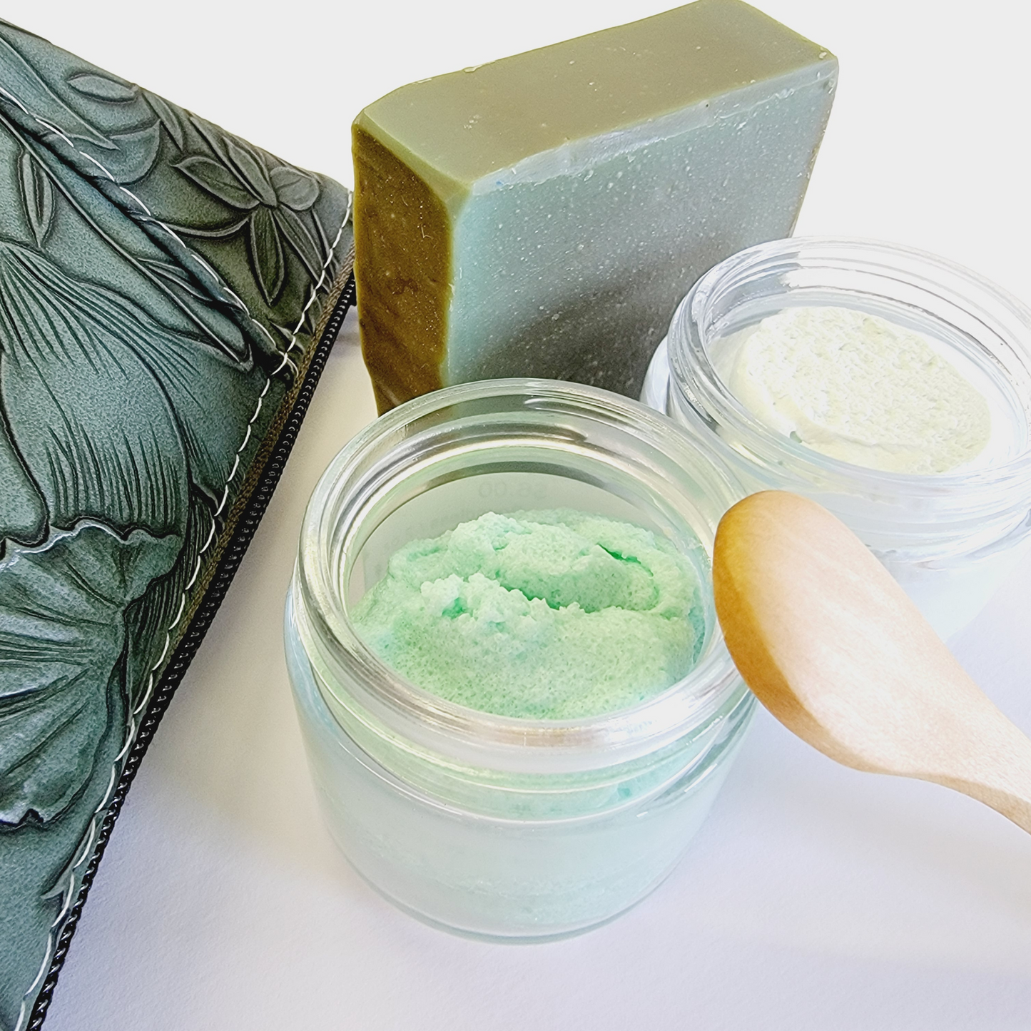 Boundless Classy Gift Set