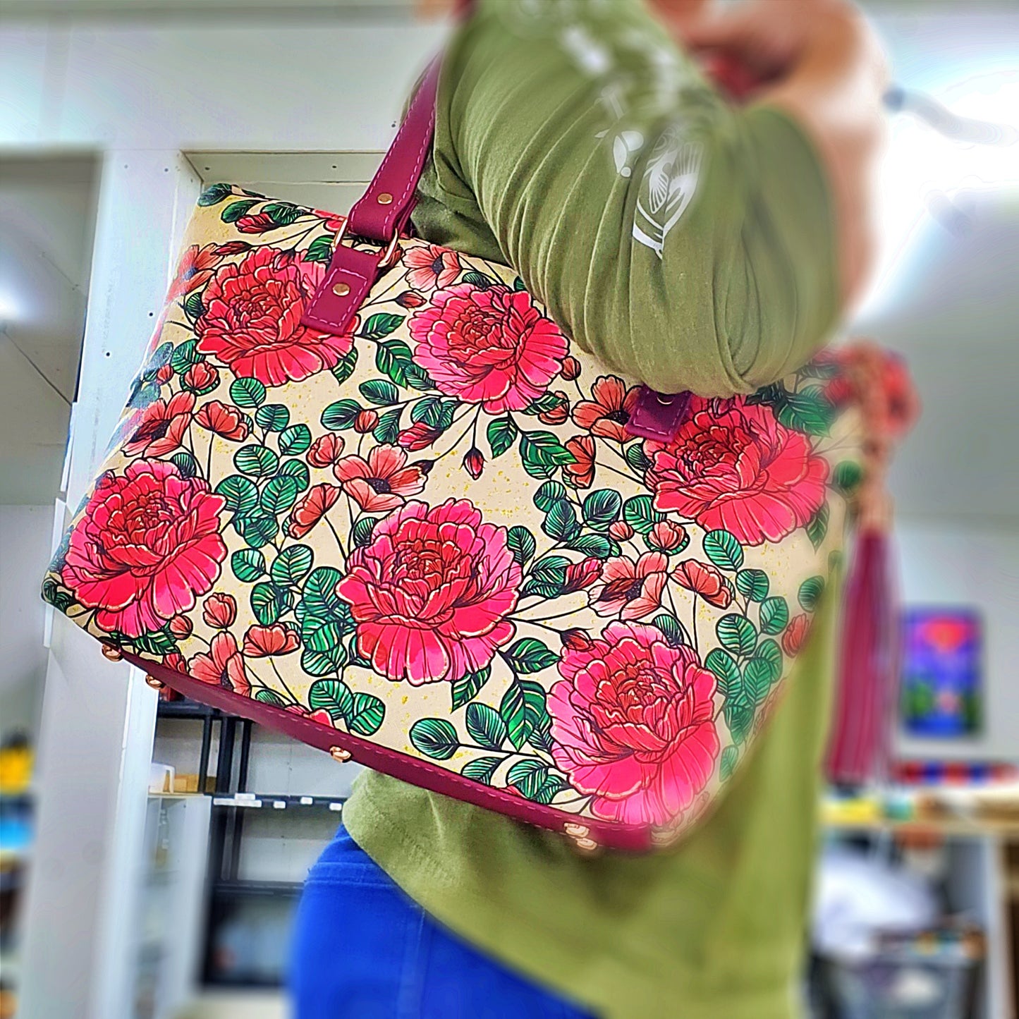 Pale Roses Tote Handbag