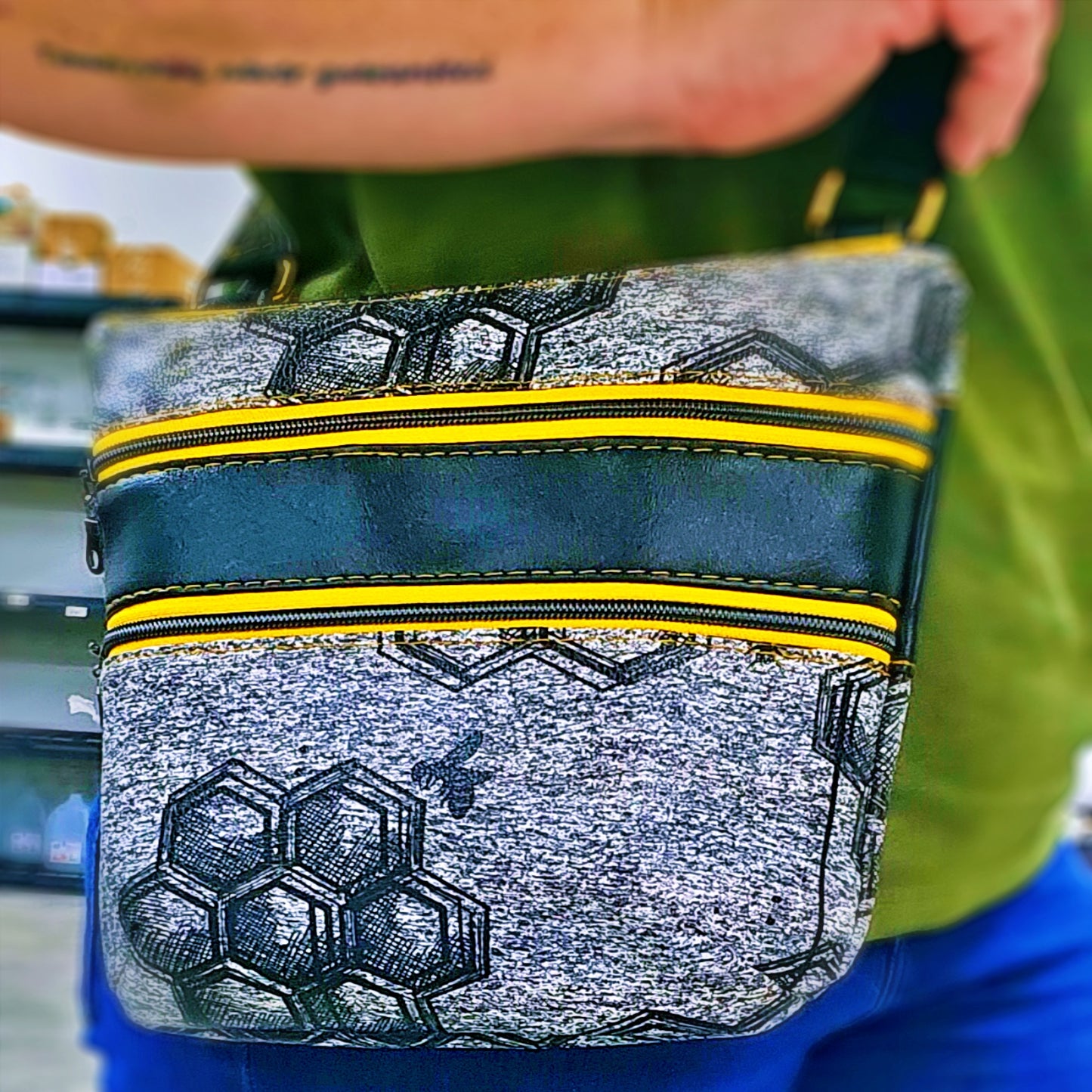 Bees Slumber Crossbody : Triple Zip