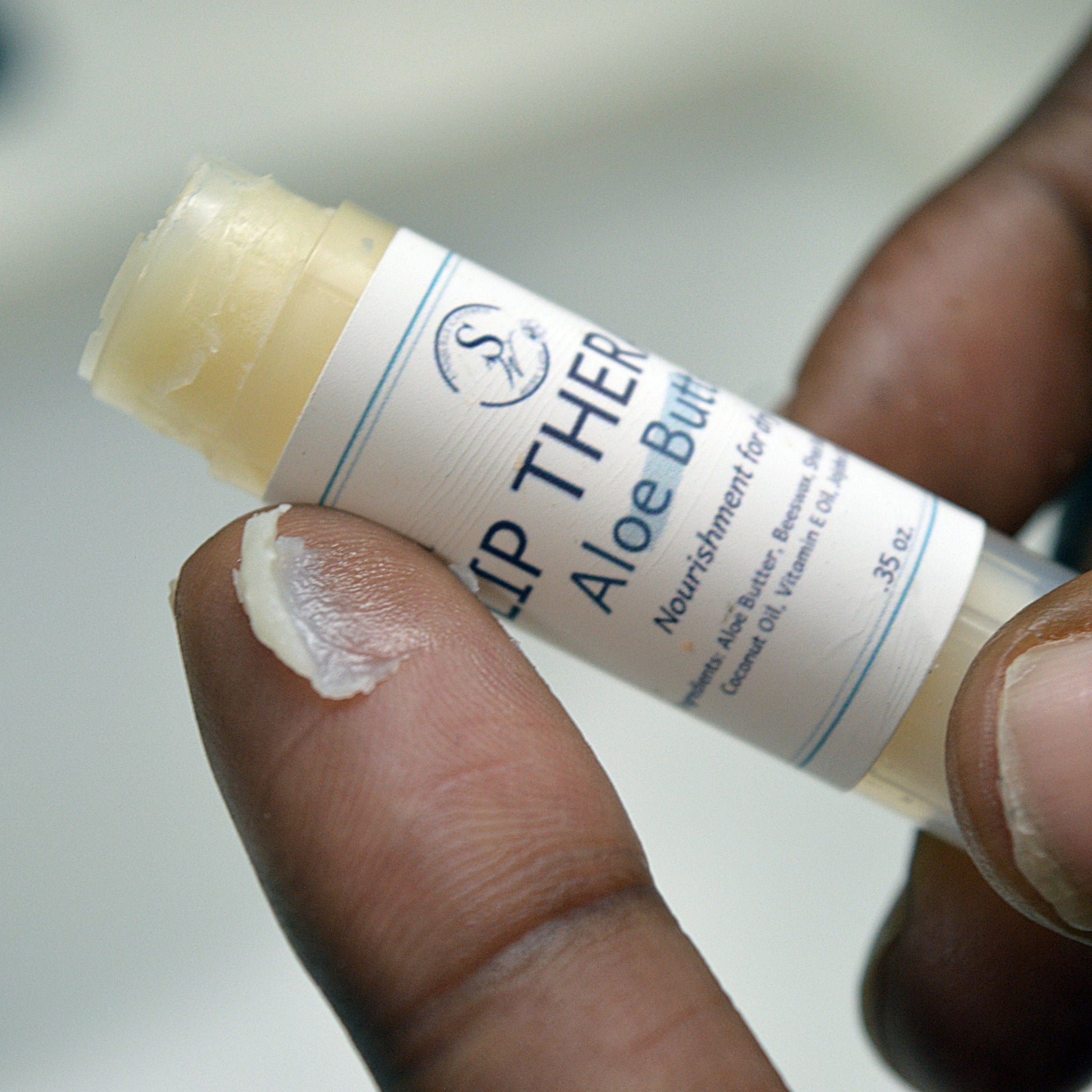 SnW Gifts Lip Therapy : Lip Balm Aloe Butter Lip Balm