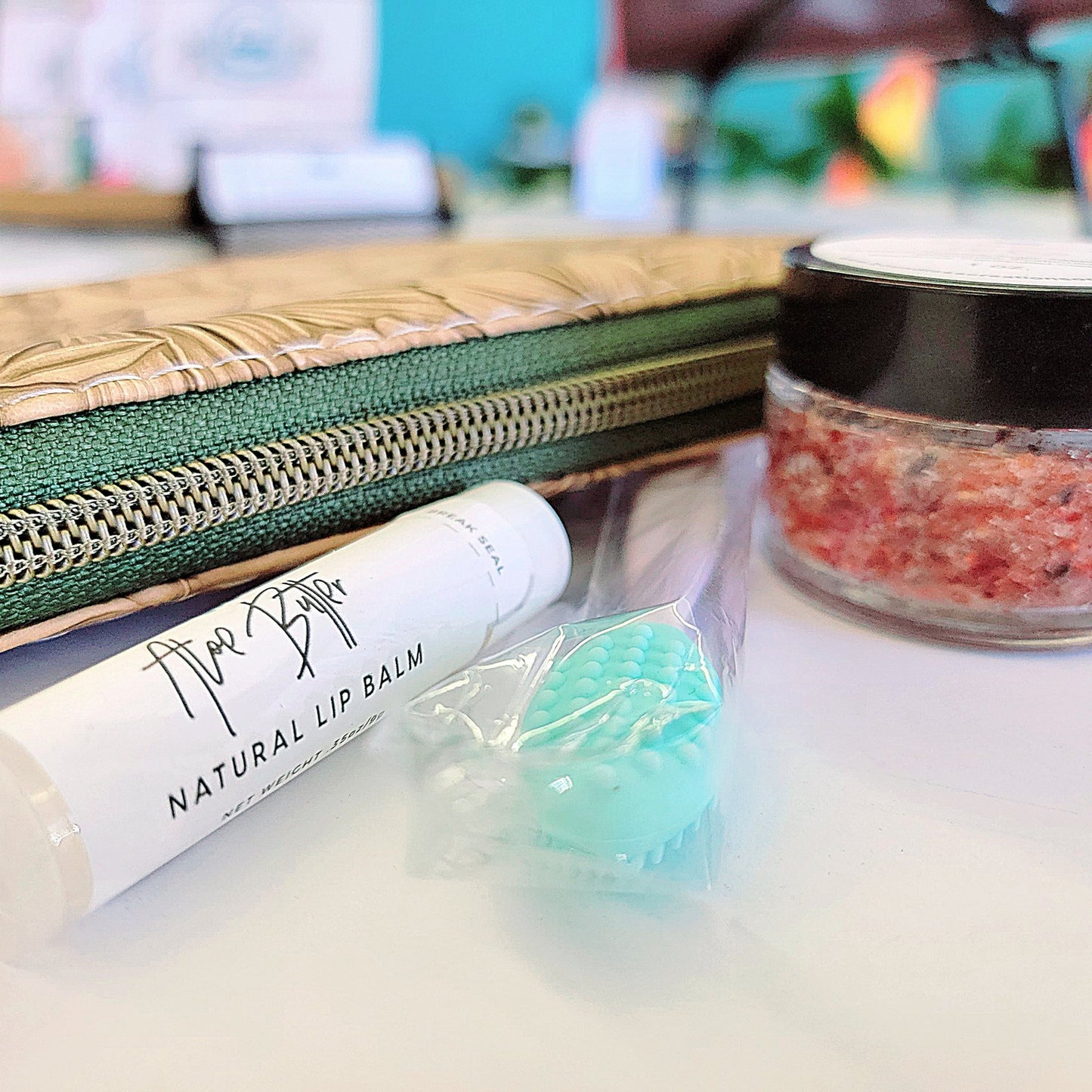 SnW Gifts Mahogany Teakwood Rana Gift Set Bundle