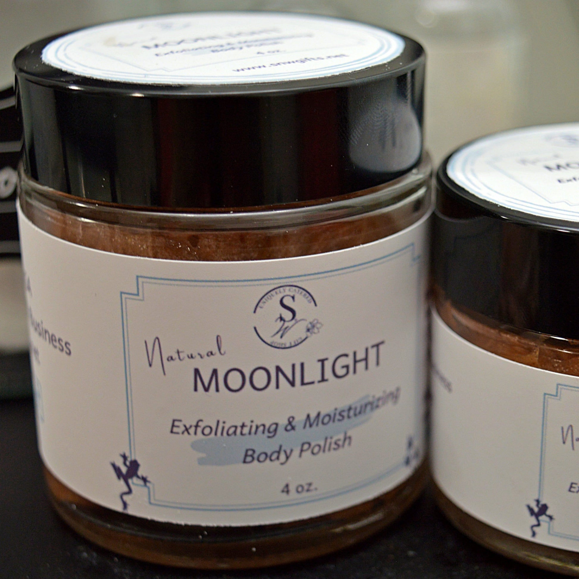 Body Polish : Moonlight Foaming Sugar Scrub- SnW Gifts